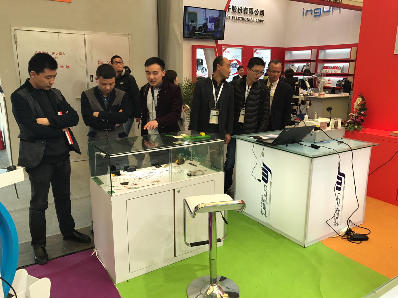 Visitors of productronica China interested in SM Crimp